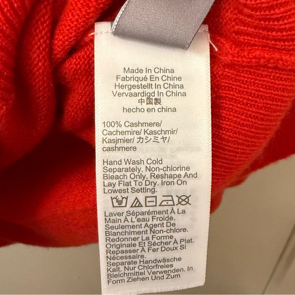 J Crew 100% Cashmere classic-fit crewneck sweater size XS in Red holiday - Picture 7 of 8